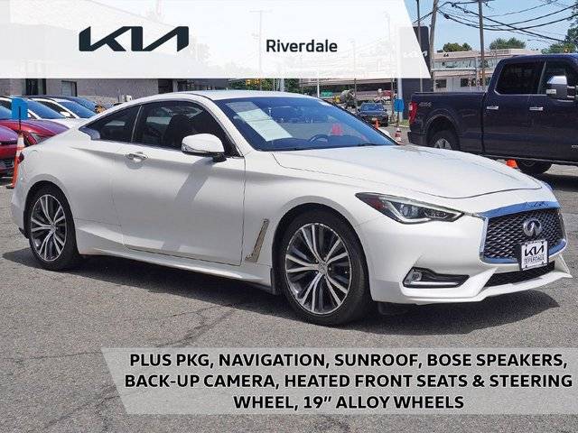 2017 Infiniti Q60 2.0T Premium AWD photo