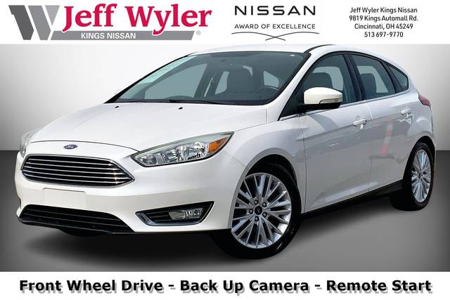 2016 Ford Focus Titanium FWD photo