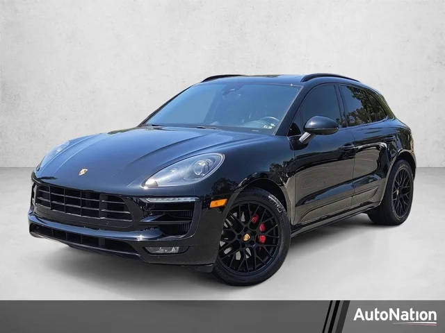 2017 Porsche Macan GTS AWD photo