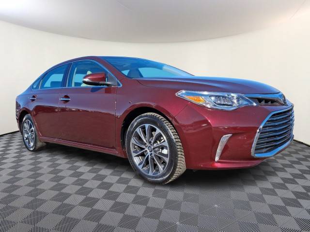 2017 Toyota Avalon XLE Premium FWD photo