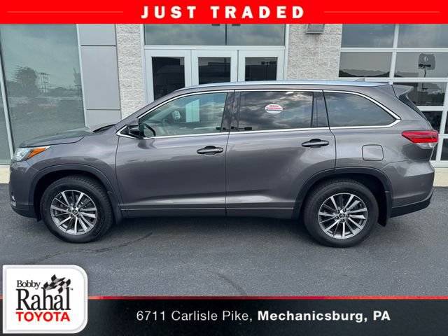 2017 Toyota Highlander XLE AWD photo