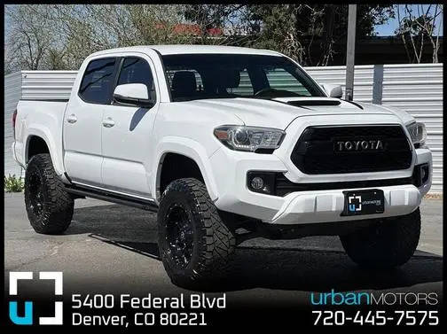 2017 Toyota Tacoma TRD Sport 4WD photo