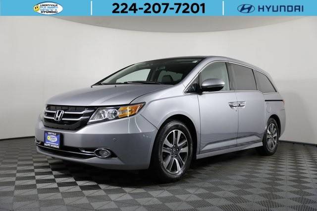 2017 Honda Odyssey Touring FWD photo