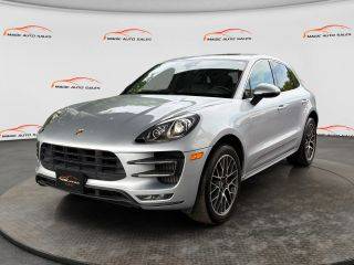 2017 Porsche Macan Turbo AWD photo