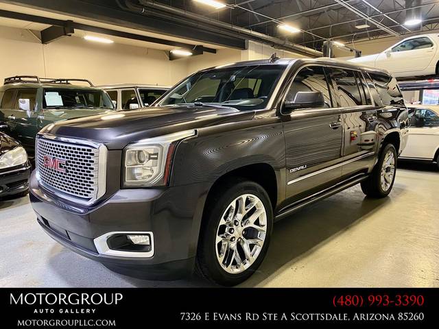 2017 GMC Yukon XL Denali RWD photo