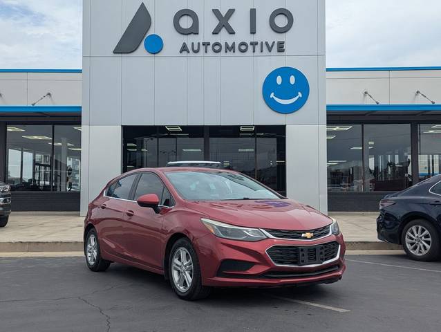 2017 Chevrolet Cruze LT FWD photo