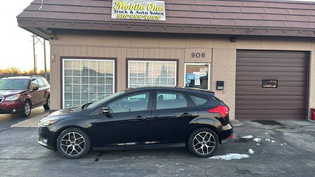 2017 Ford Focus SEL FWD photo