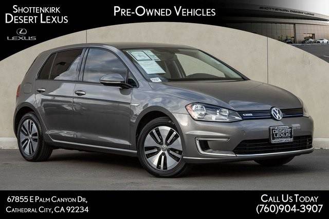 2016 Volkswagen e-Golf SE FWD photo