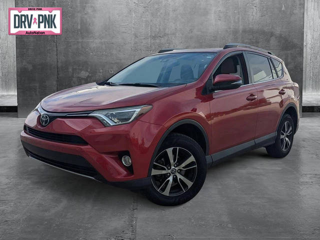 2017 Toyota RAV4 XLE FWD photo