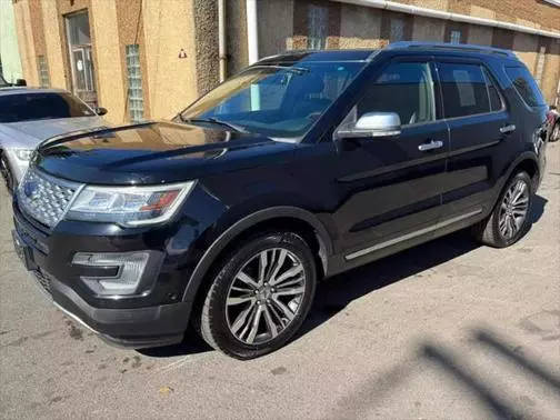 2017 Ford Explorer Platinum 4WD photo