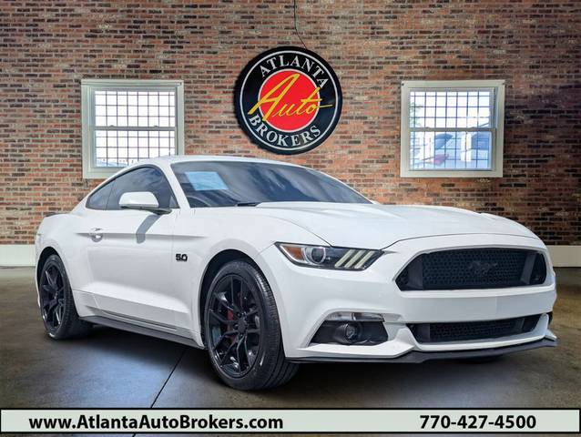 2017 Ford Mustang GT RWD photo