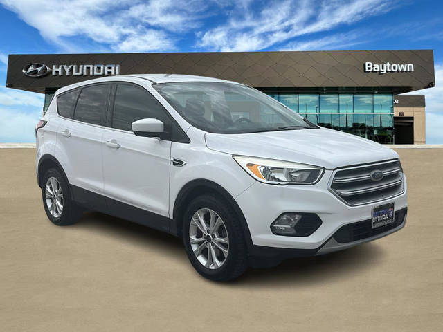 2017 Ford Escape SE FWD photo