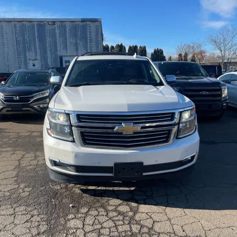 2017 Chevrolet Suburban Premier 4WD photo