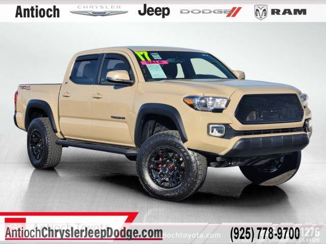 2017 Toyota Tacoma TRD Off Road RWD photo