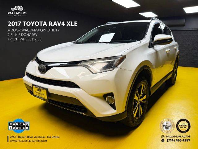 2017 Toyota RAV4 XLE FWD photo
