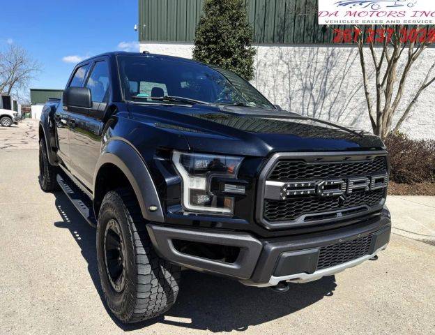 2017 Ford F-150 Raptor 4WD photo