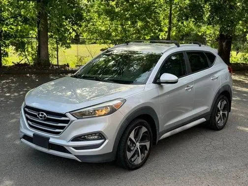 2017 Hyundai Tucson Sport FWD photo