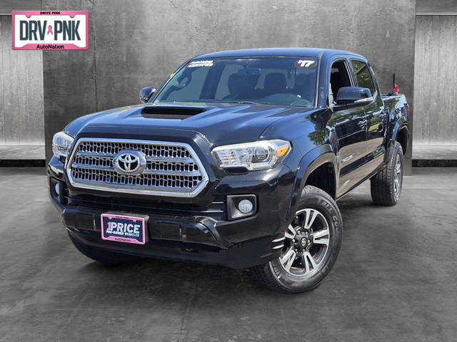 2017 Toyota Tacoma SR5 4WD photo