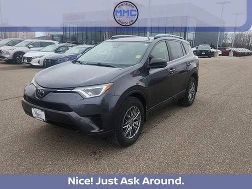 2017 Toyota RAV4 LE AWD photo