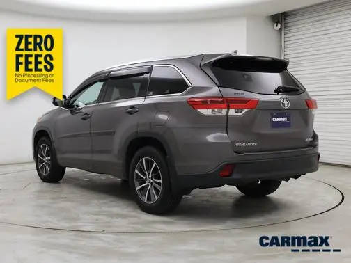 2017 Toyota Highlander XLE AWD photo