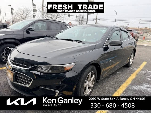 2017 Chevrolet Malibu LS FWD photo