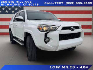 2017 Toyota 4Runner SR5 4WD photo