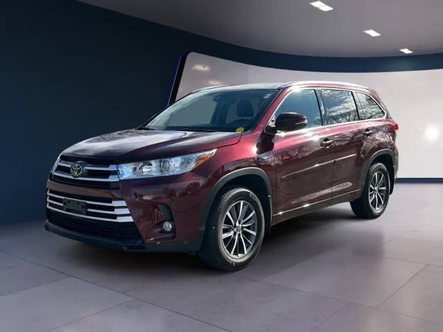 2017 Toyota Highlander XLE AWD photo