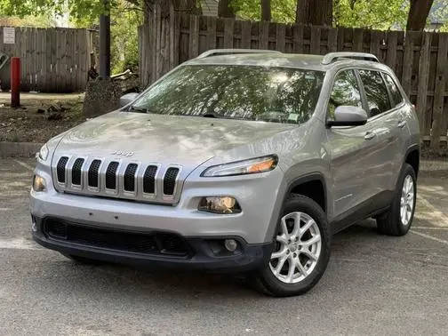 2015 Jeep Cherokee Latitude FWD photo
