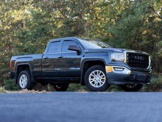 2017 GMC Sierra 1500 SLE 4WD photo