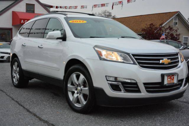 2017 Chevrolet Traverse Premier AWD photo