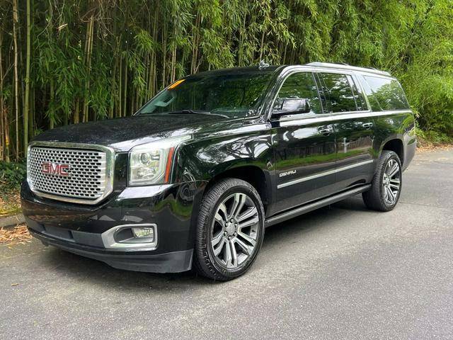 2017 GMC Yukon XL Denali 4WD photo