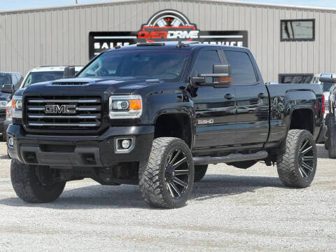 2017 GMC Sierra 2500HD SLT 4WD photo