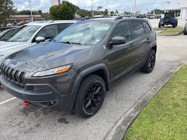 2017 Jeep Cherokee Trailhawk 4WD photo
