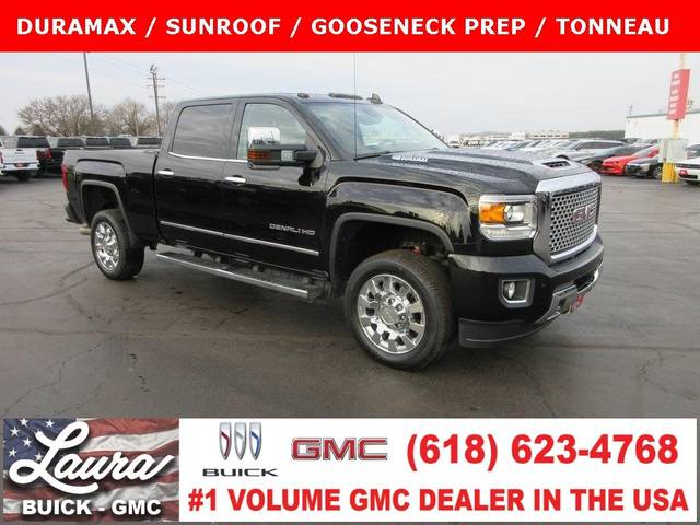 2017 GMC Sierra 2500HD Denali 4WD photo