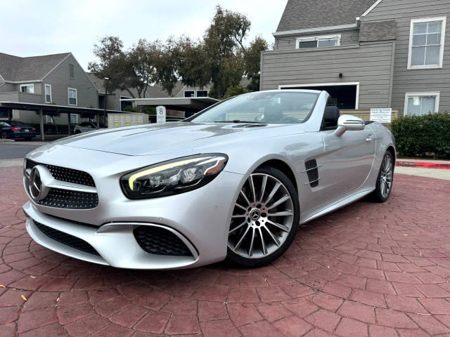 2017 Mercedes-Benz SL-Class SL 550 RWD photo