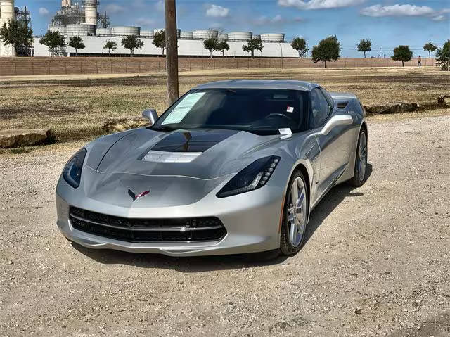 2017 Chevrolet Corvette Z51 2LT RWD photo