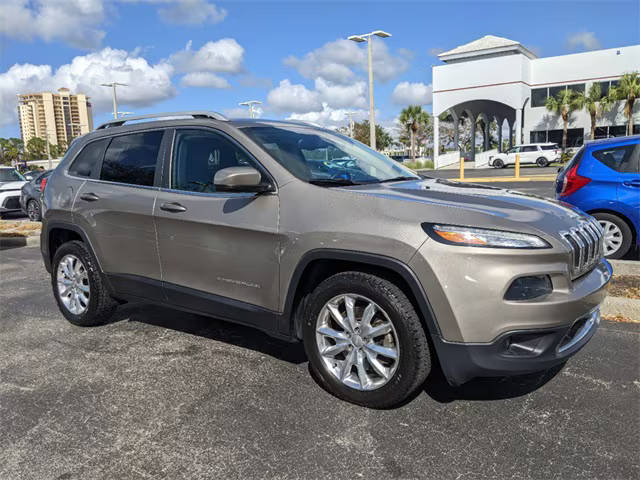 2017 Jeep Cherokee Limited FWD photo