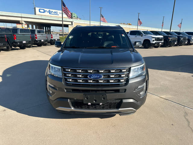 2016 Ford Explorer XLT FWD photo