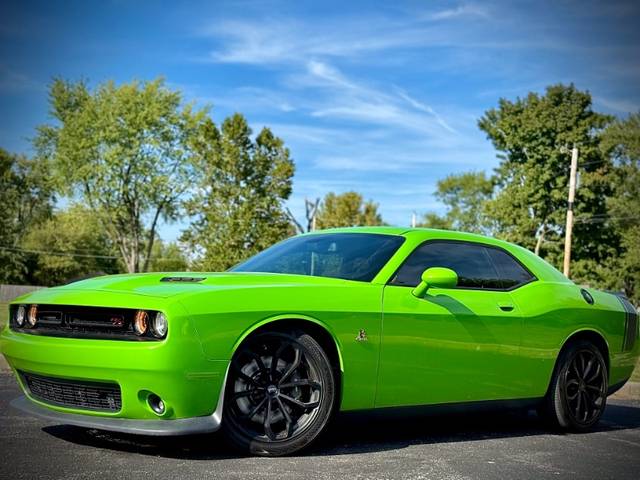 2017 Dodge Challenger R/T Scat Pack RWD photo
