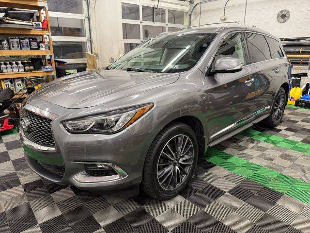 2017 Infiniti QX60  AWD photo