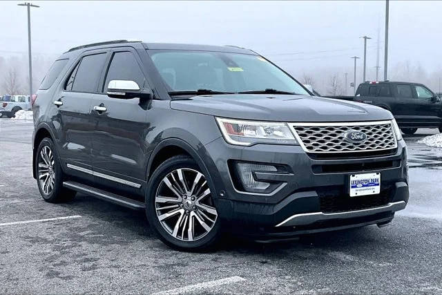 2017 Ford Explorer Platinum 4WD photo