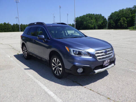 2017 Subaru Outback Limited AWD photo