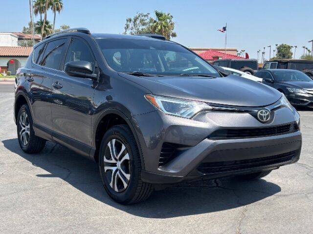 2017 Toyota RAV4 LE FWD photo