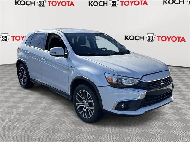 2017 Mitsubishi Outlander Sport SE 2.4 4WD photo