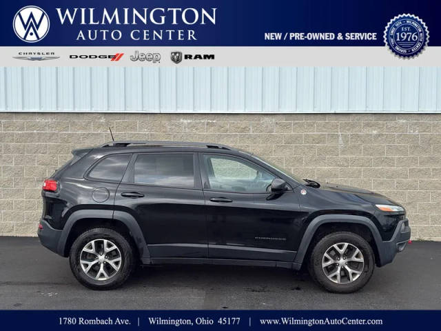 2017 Jeep Cherokee Trailhawk 4WD photo