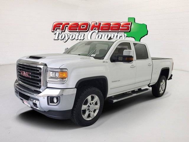 2017 GMC Sierra 2500HD SLT 4WD photo