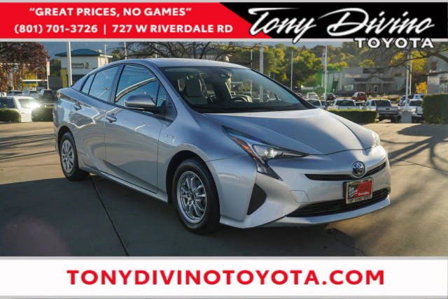 2017 Toyota Prius Two FWD photo