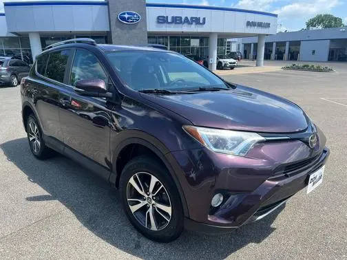 2017 Toyota RAV4 XLE AWD photo