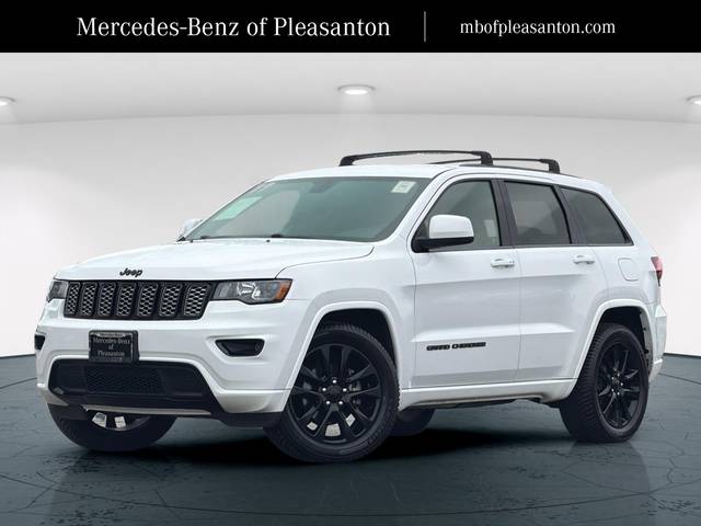 2017 Jeep Grand Cherokee Altitude 4WD photo