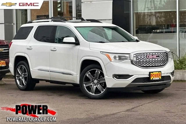 2017 GMC Acadia Denali AWD photo